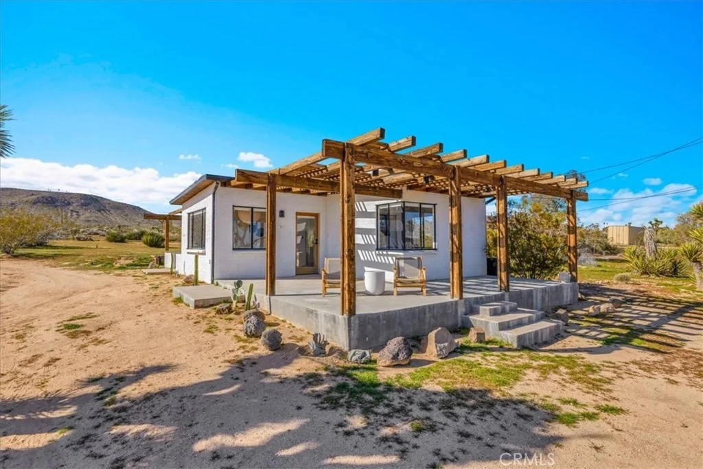 Photo of 5437 Paradise View Road