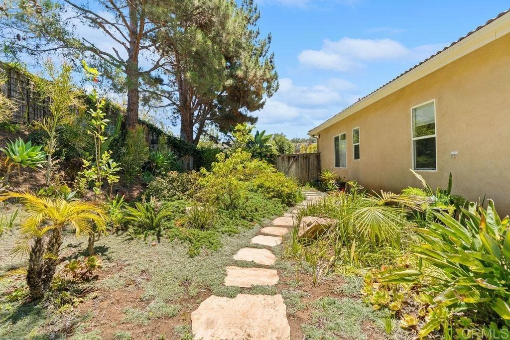 Photo of 2494 San Clemente Avenue