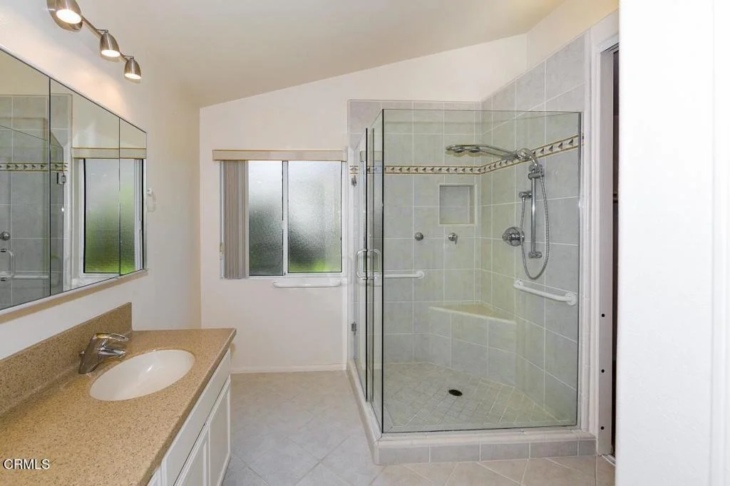 Photo of 2662 Waverly Avenue