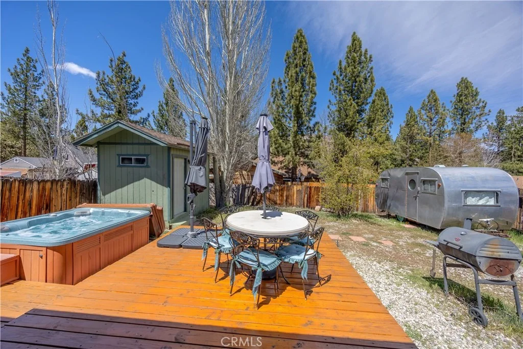 Photo of 445 Elysian Boulevard