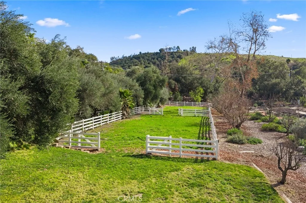 Photo of 25805 Avenida Del Oro