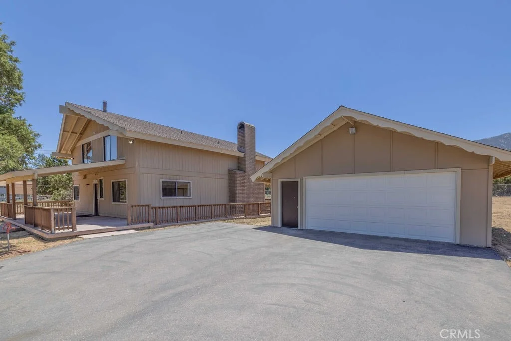 Photo of 2190 State
