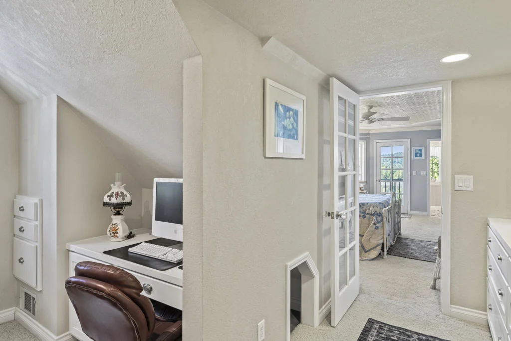 Photo of 692 Zurich Drive