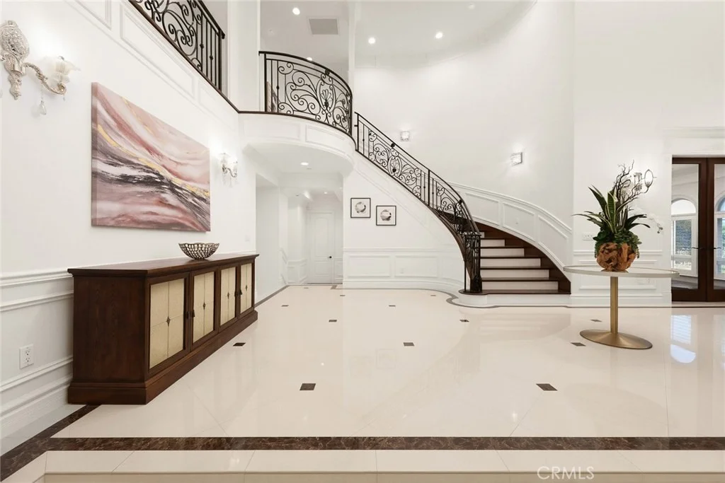 Photo of 3255 Lombardy Road