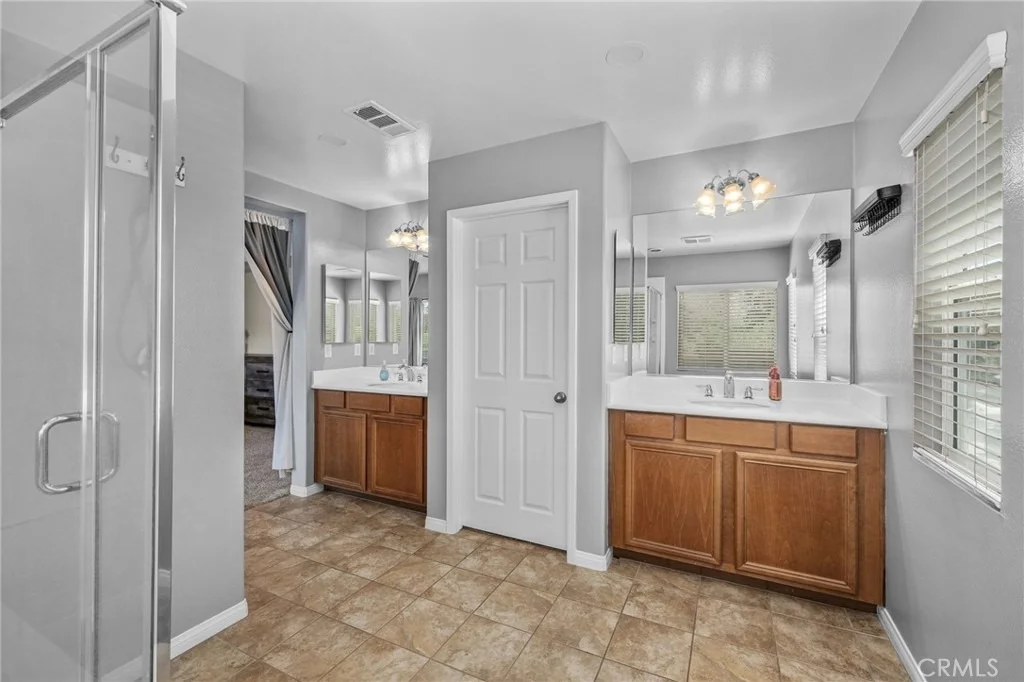 Photo of 34293 Crenshaw