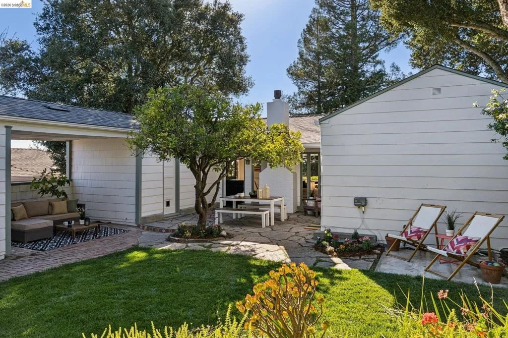 Photo of 5970 Rincon Dr