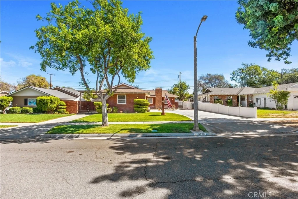 Photo of 6730 Montclair Dr