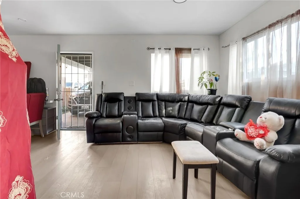 Photo of 2110 E Hatchway