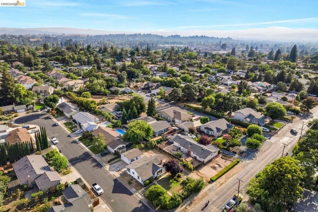 Photo of 3742 Walnut Ave