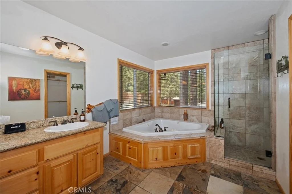 Photo of 41971 Tamarack