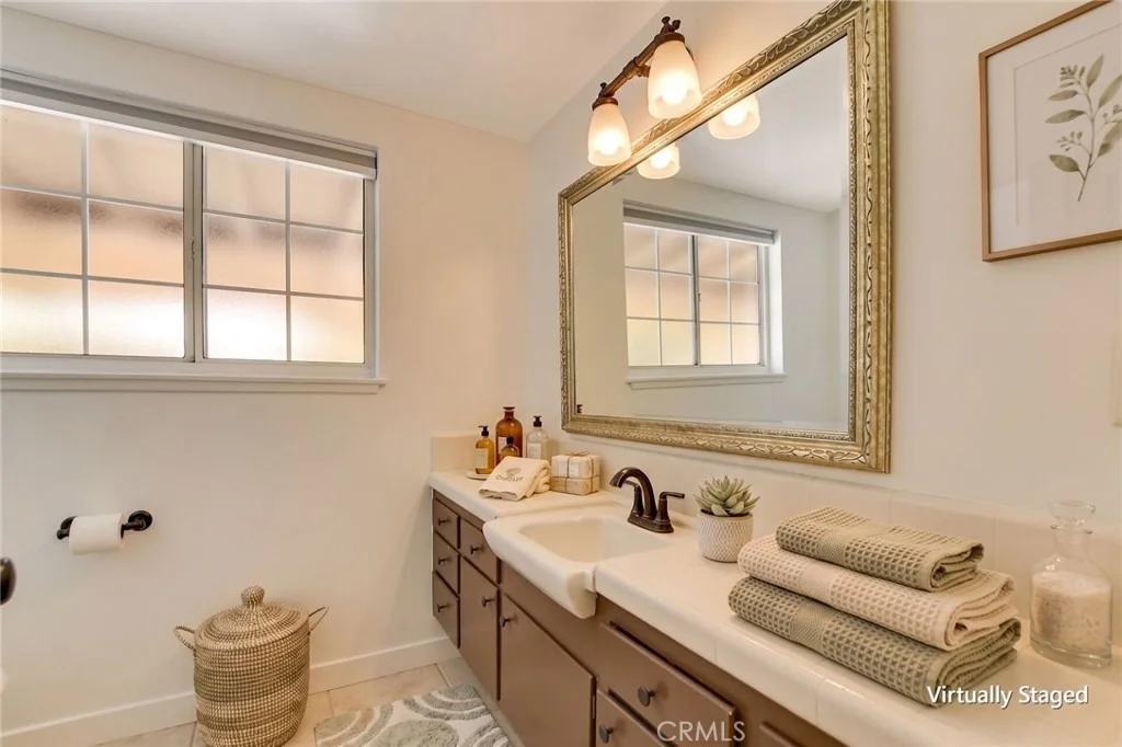 Photo of 1302 E Bennett