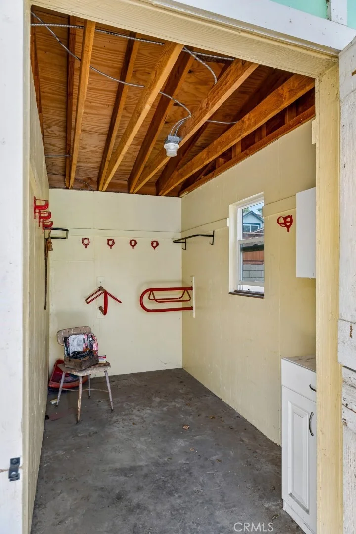 Photo of 449 W Elm Avenue