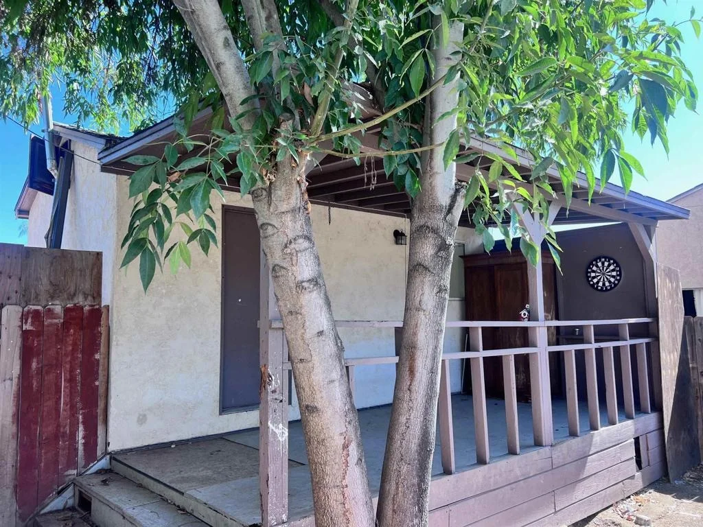 Photo of 8307 Broadway Lane