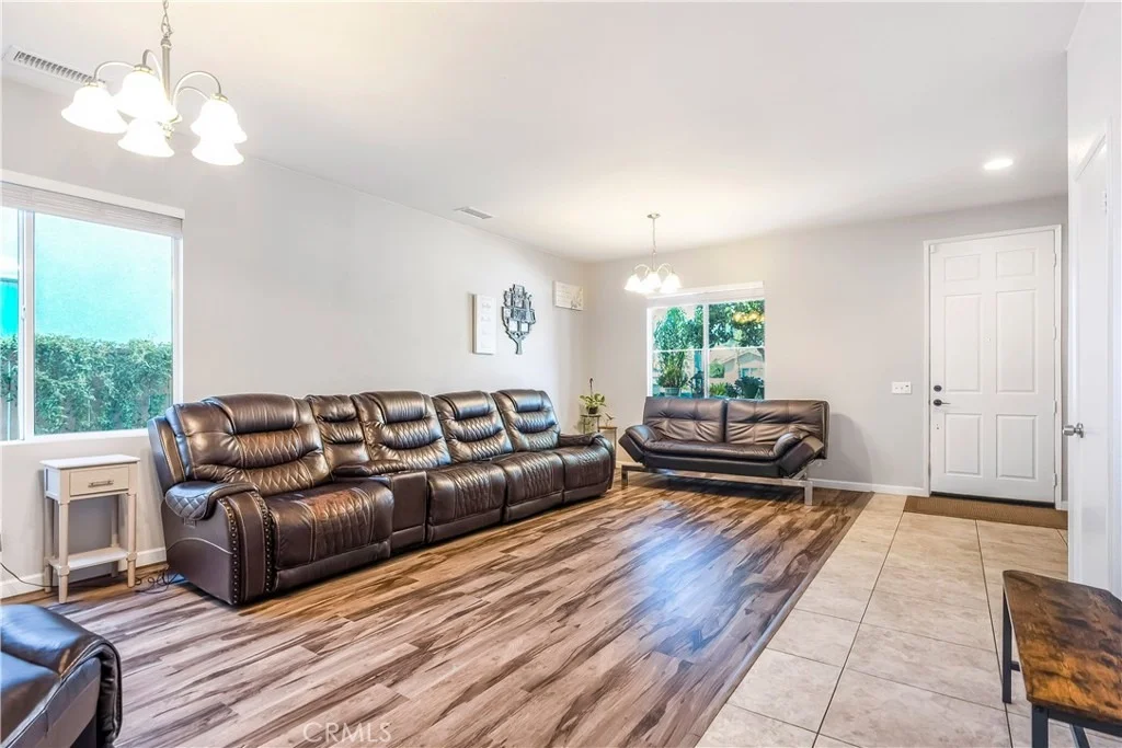 Photo of 3227 Thistlewood Lane