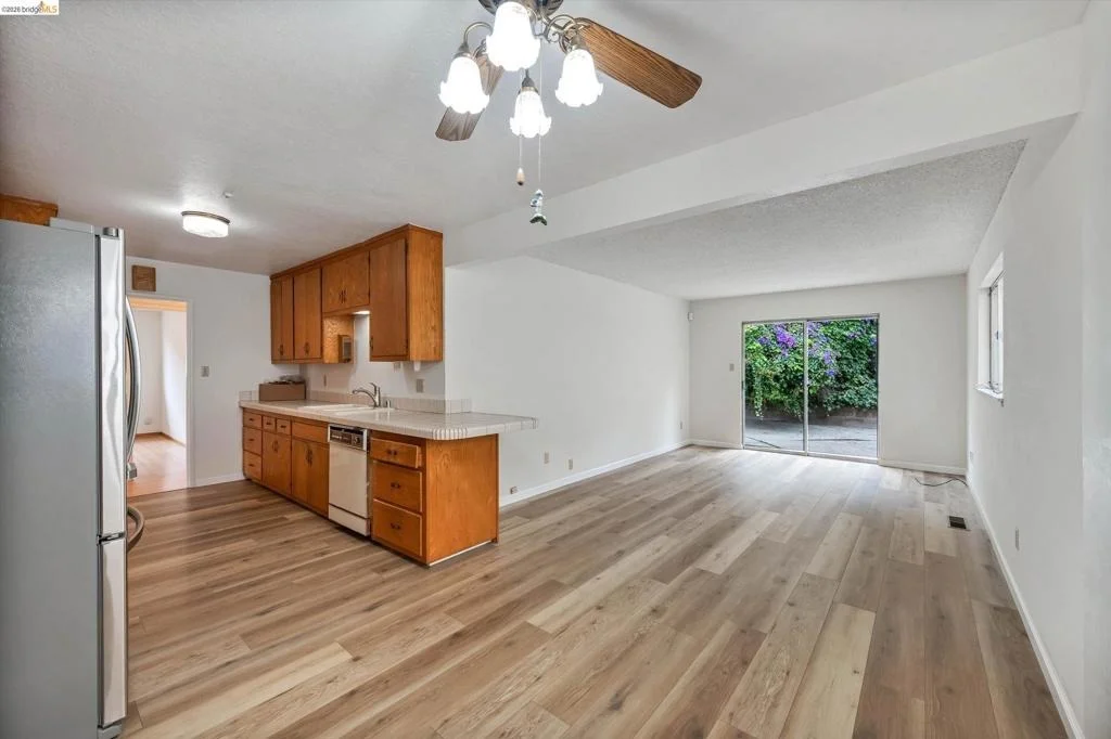 Photo of 4054 Milton Ave