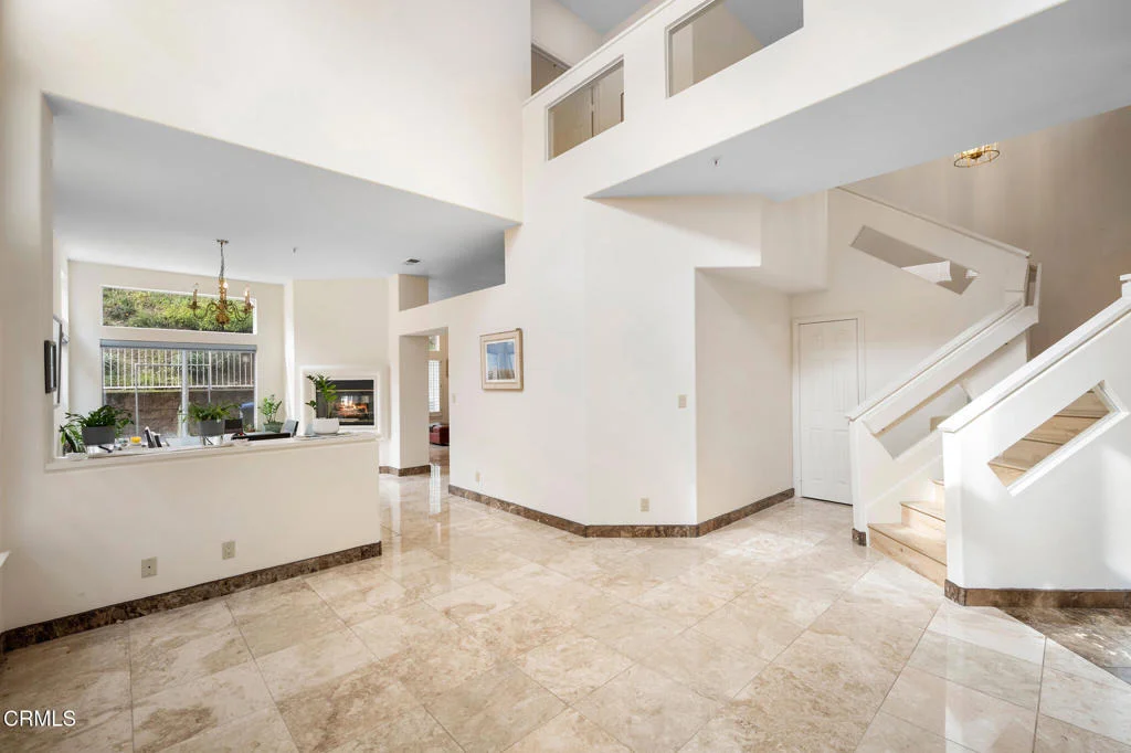 Photo of 925 Calle La Primavera