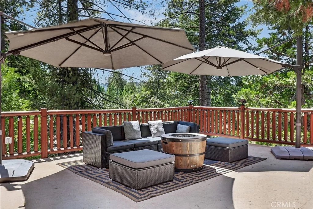 Photo of 615 Grass Valley Rd