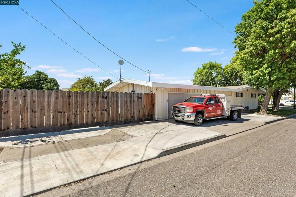 Photo of 700 Real Ave