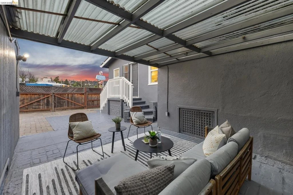 Photo of 3435 Dimond Ave