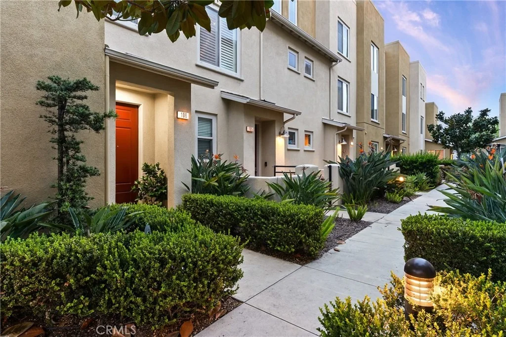 Photo of Unit 106 at 5331 Ocean
