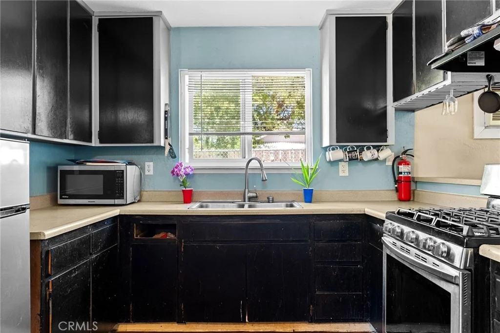 Photo of 858 Cleveland Avenue