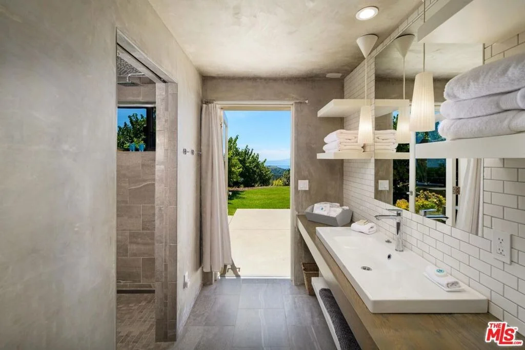 Photo of 7401 Shepard Mesa Road