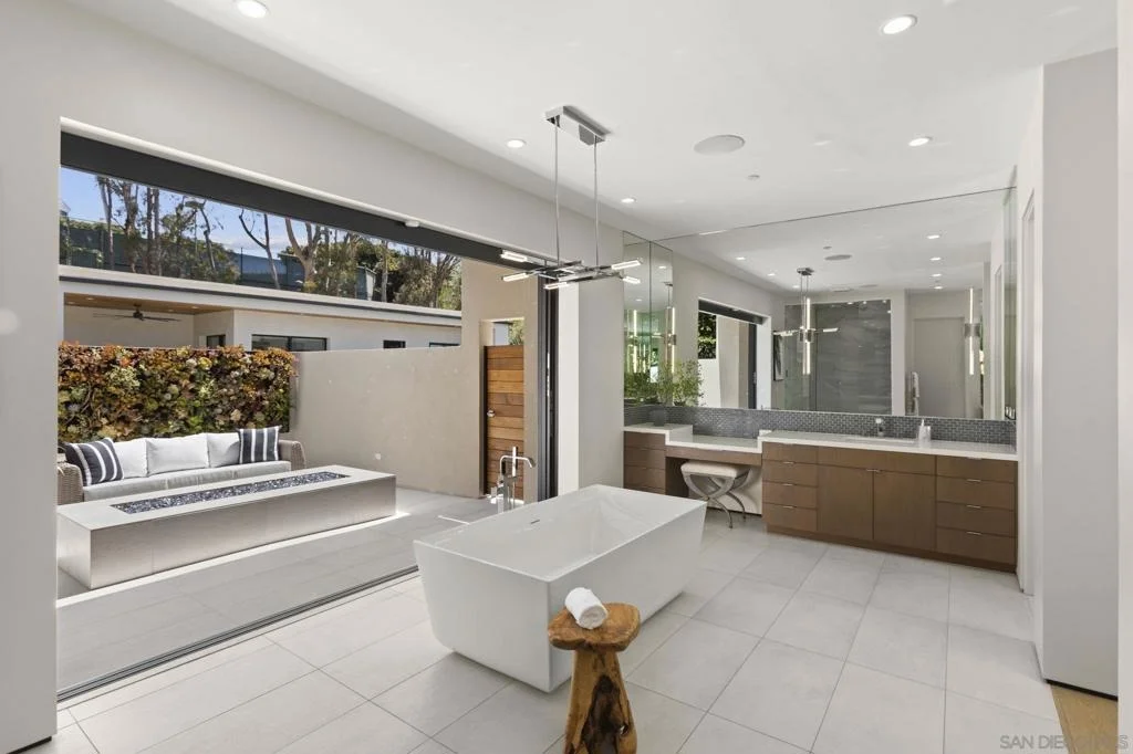 Photo of 6349 Castejon