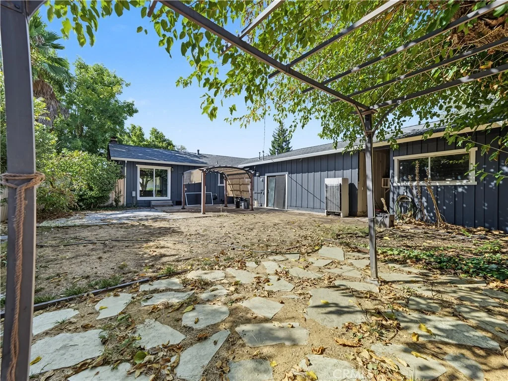 Photo of 564 Estate Street