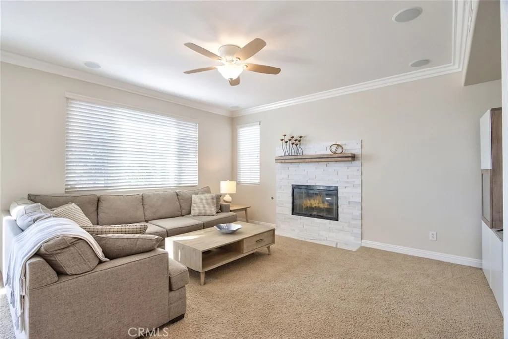 Photo of 33208 Rhine Ave.