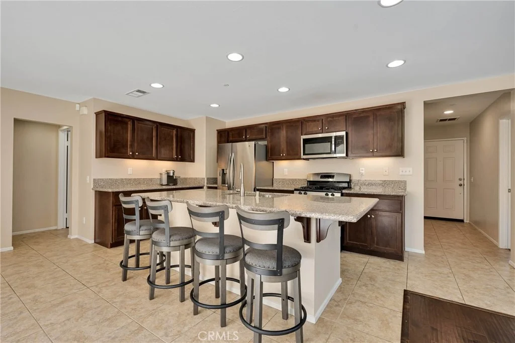 Photo of 1445 Chinaberry