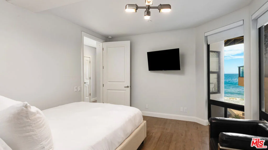 Photo of 25252 Malibu Road