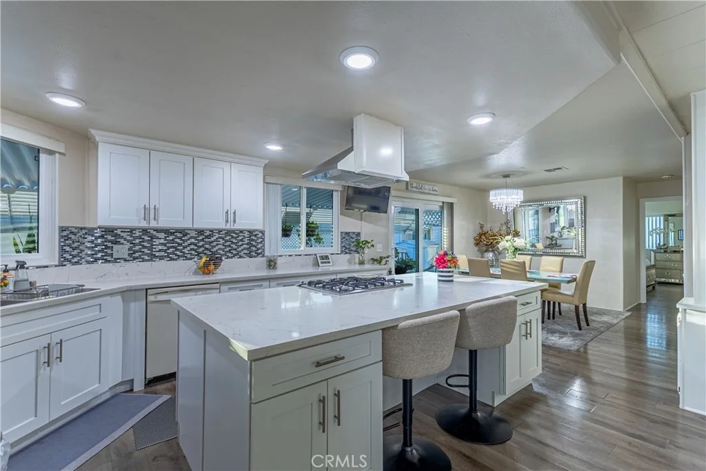 Photo of 8509 Beverly Blvd, SPC 16