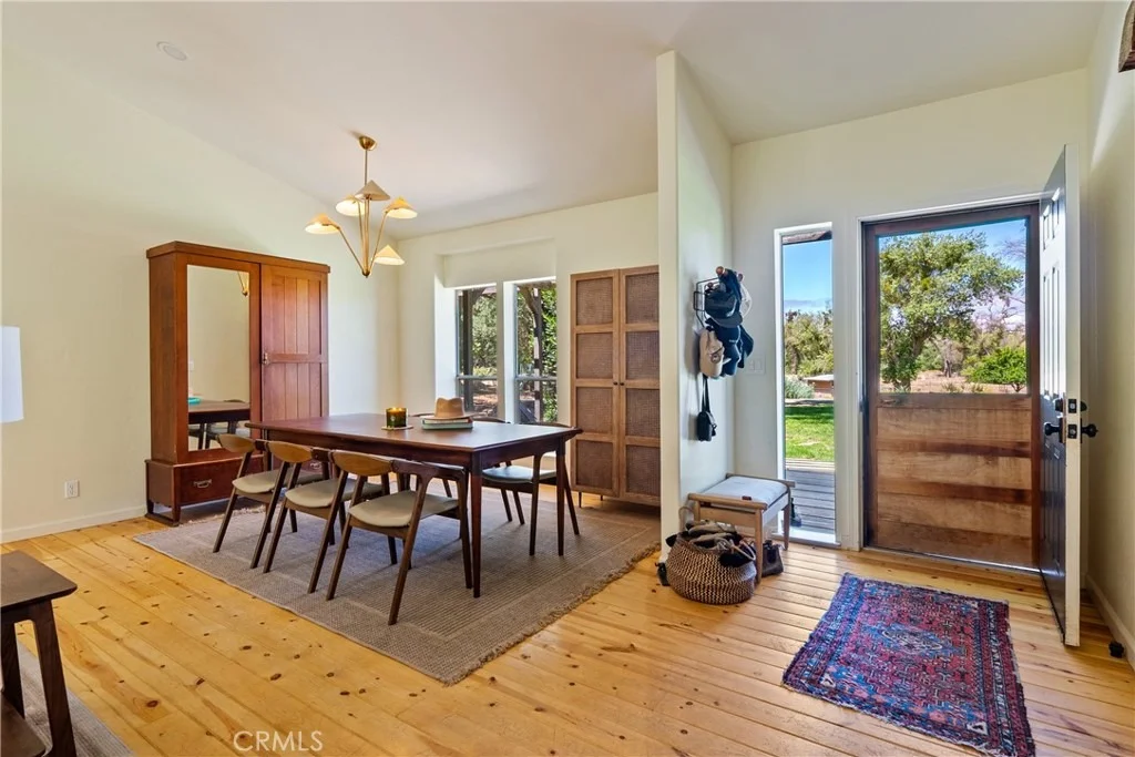 Photo of 5750 El Pharo