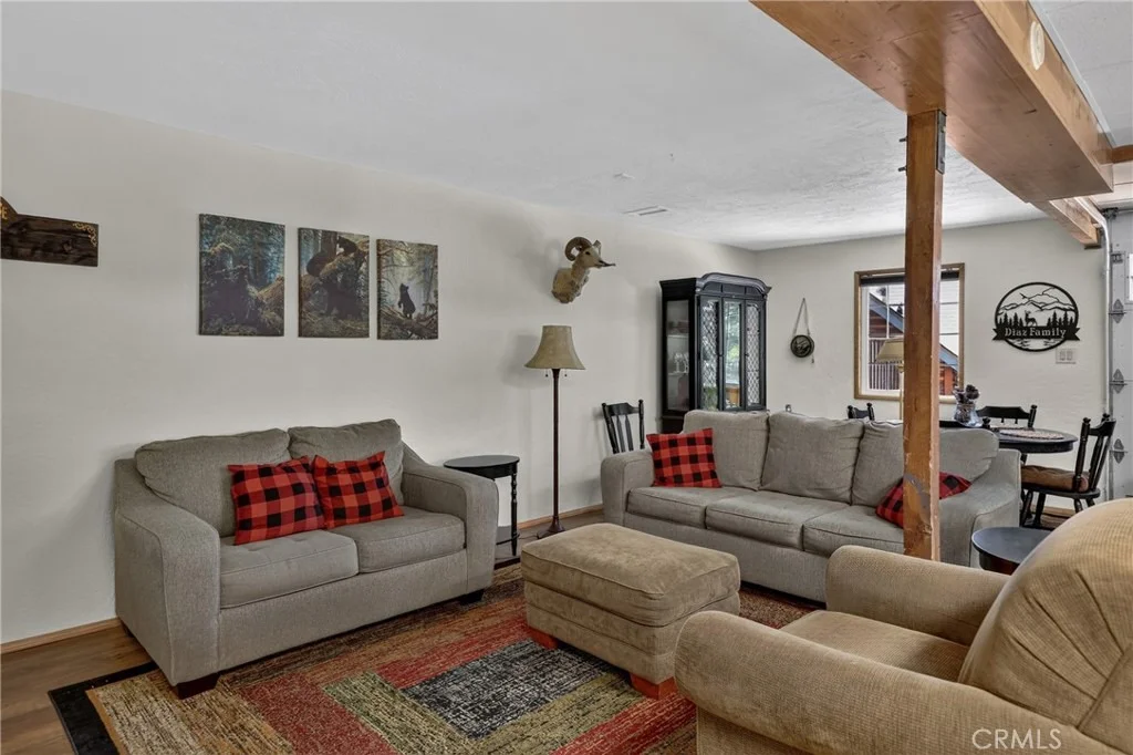 Photo of 615 Grass Valley Rd