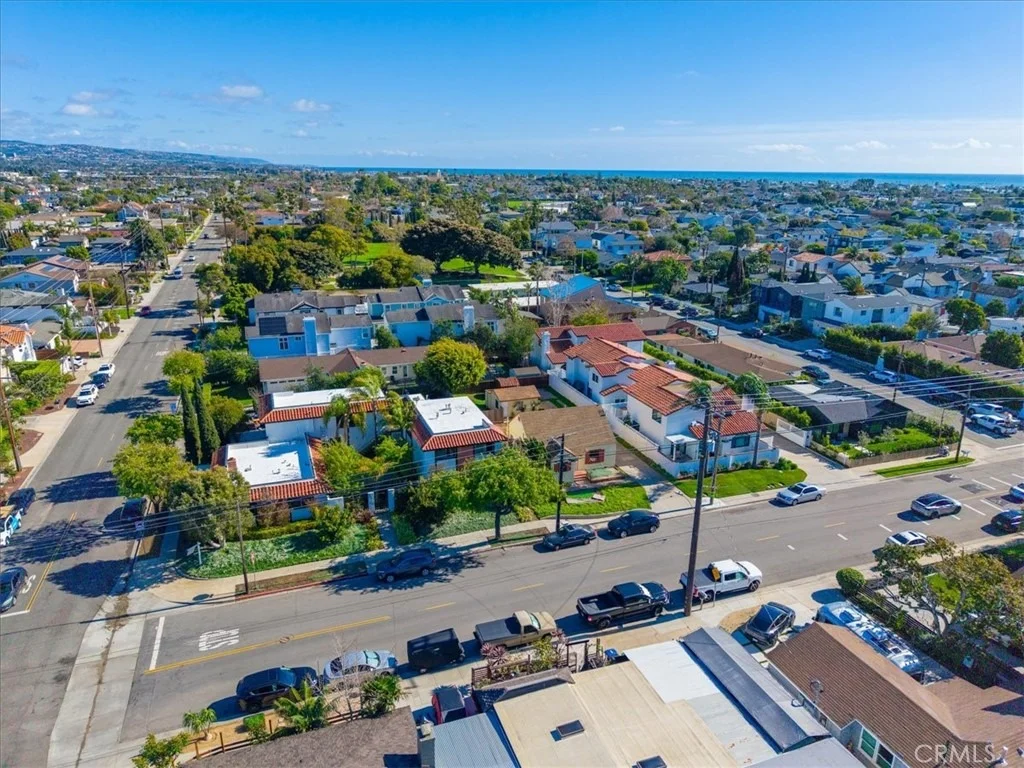 Photo of 1586 Orange