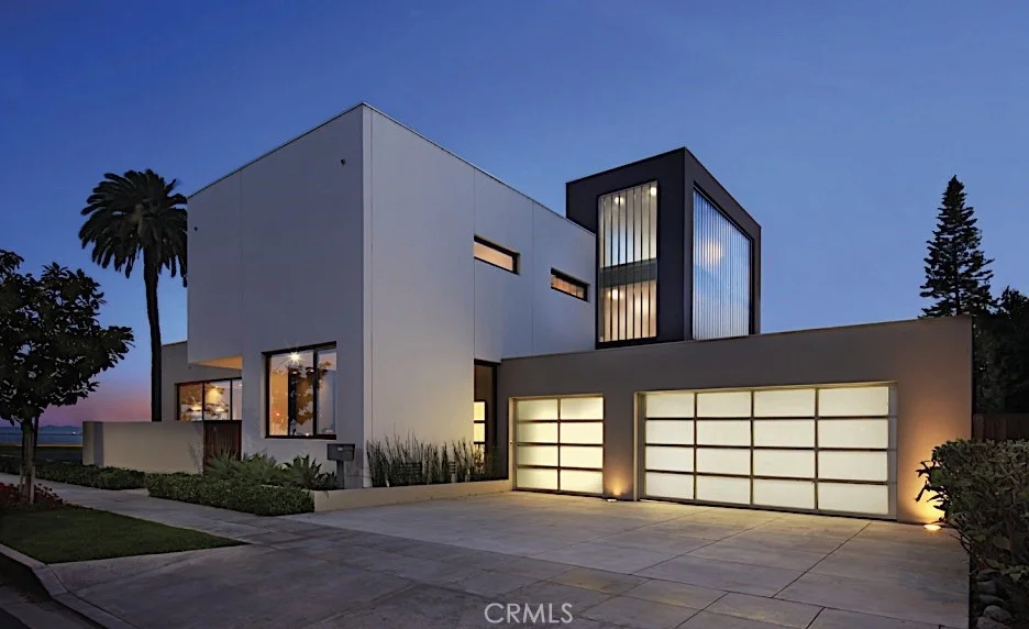Photo of 2767 E Ocean