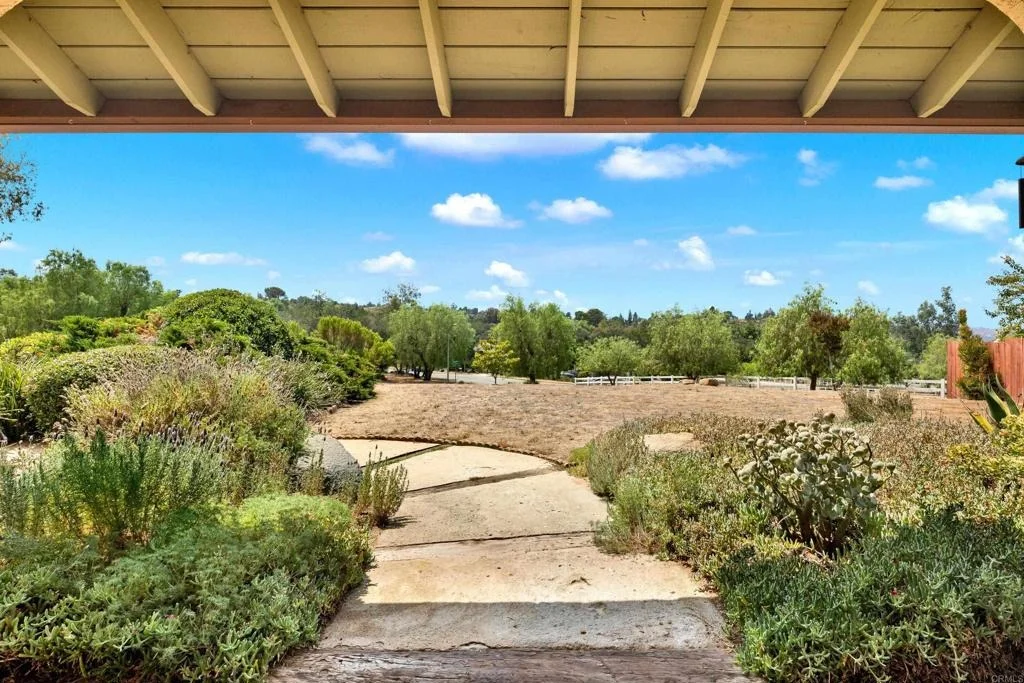 Photo of 1402 Big Red Road