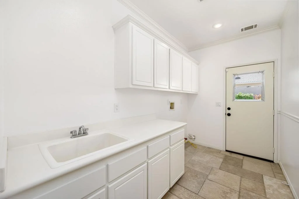 Photo of 13435 Canyon Crest Road