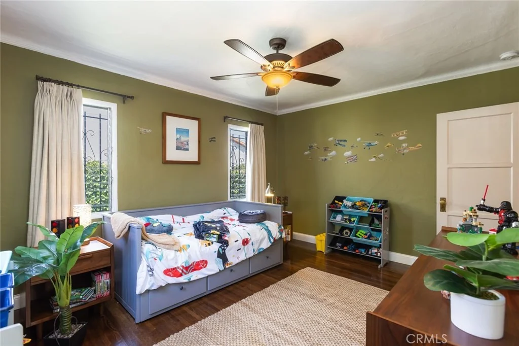 Photo of 3639 Falcon Avenue