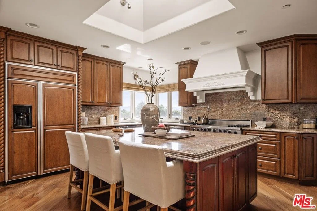 Photo of 2370 N Refugio Road