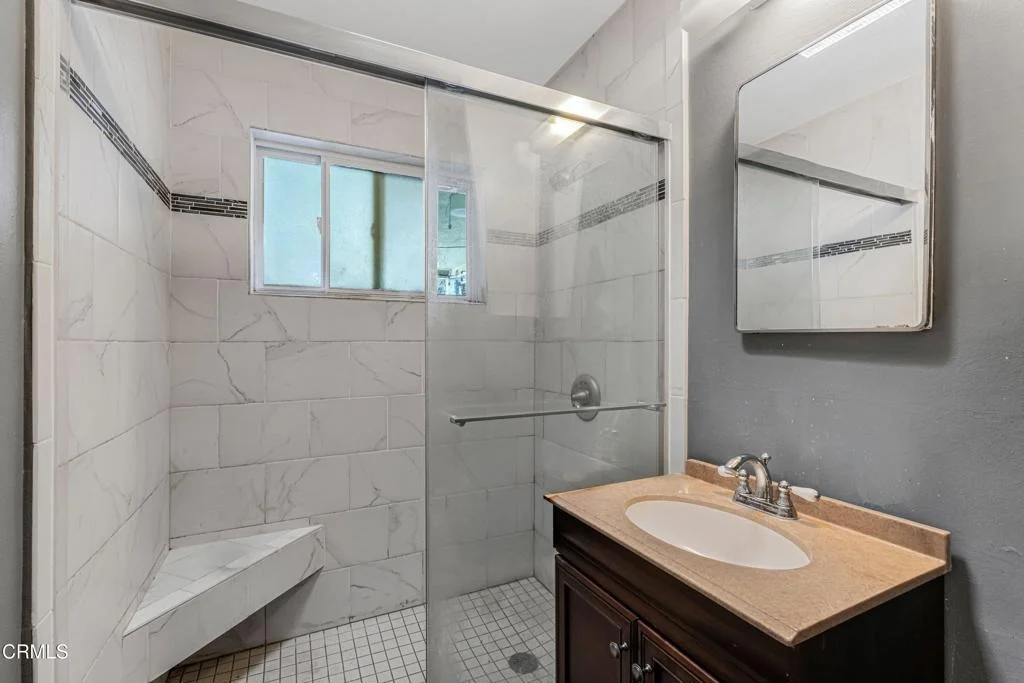 Photo of 405 W Beverly Drive