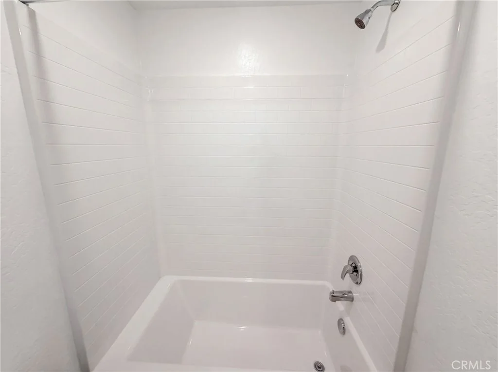 Photo of 4472 Bellaire