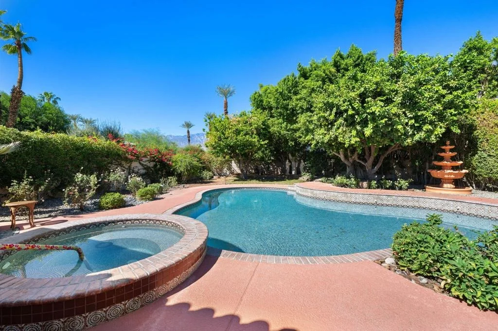 Photo of 147 Columbia Drive