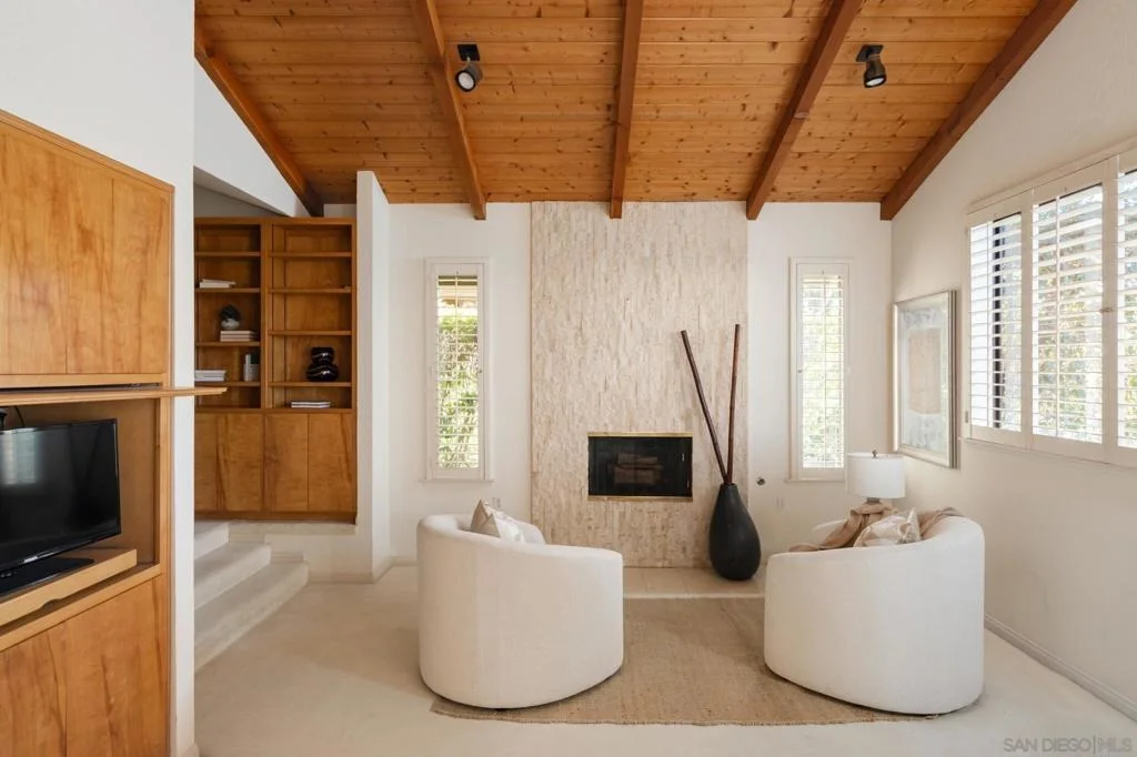 Photo of 15943 Ranch Hollow Rd