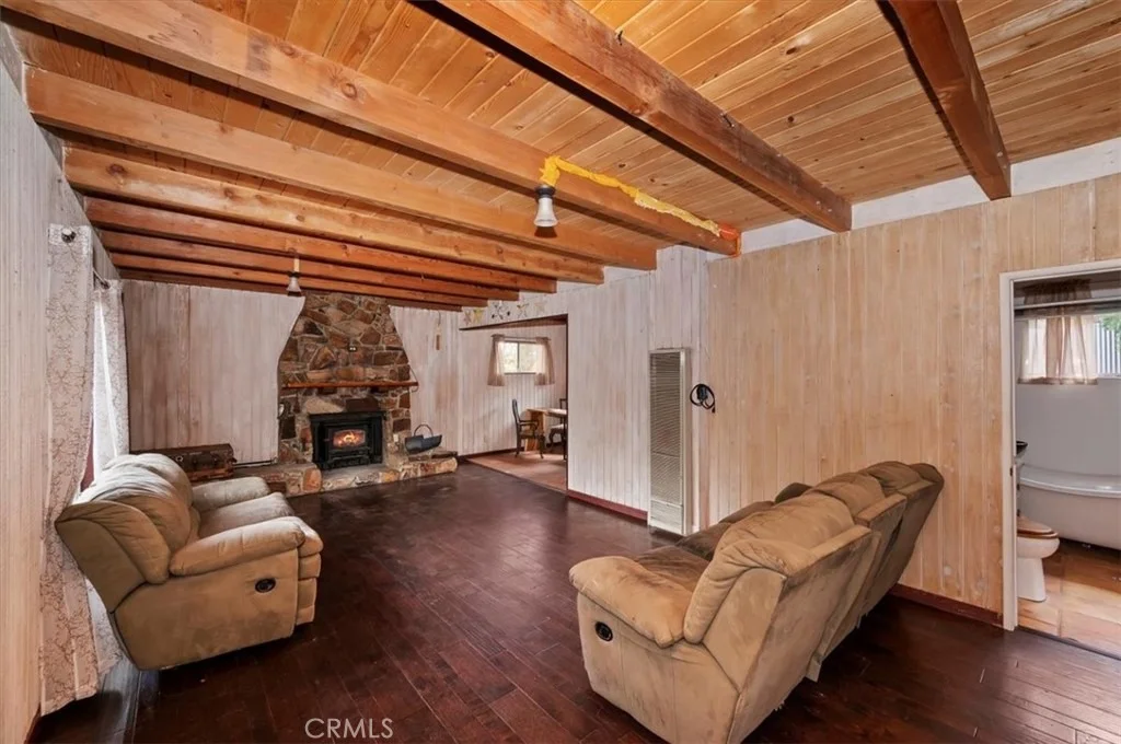 Photo of 313 Leonard
