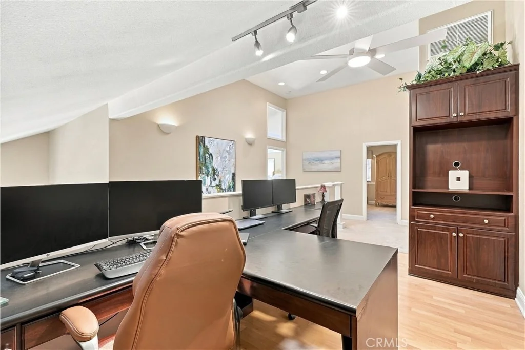 Photo of 22172 Wayside