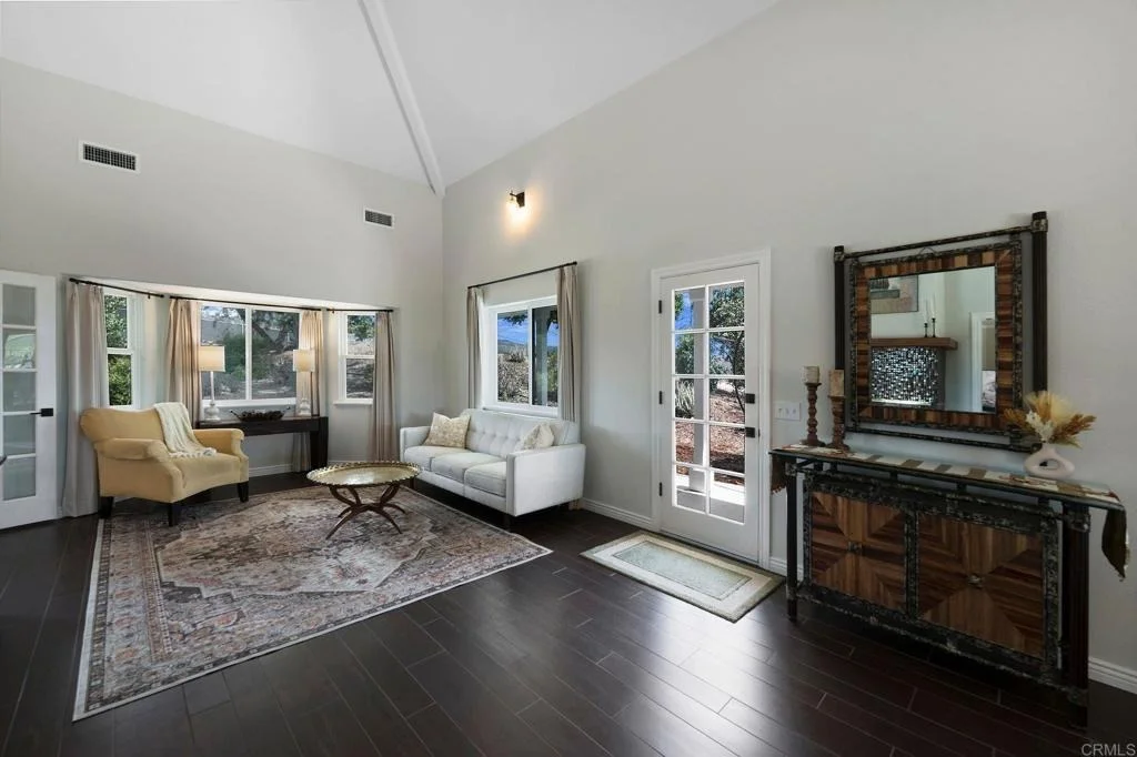 Photo of 1850 Canyon Heights Road