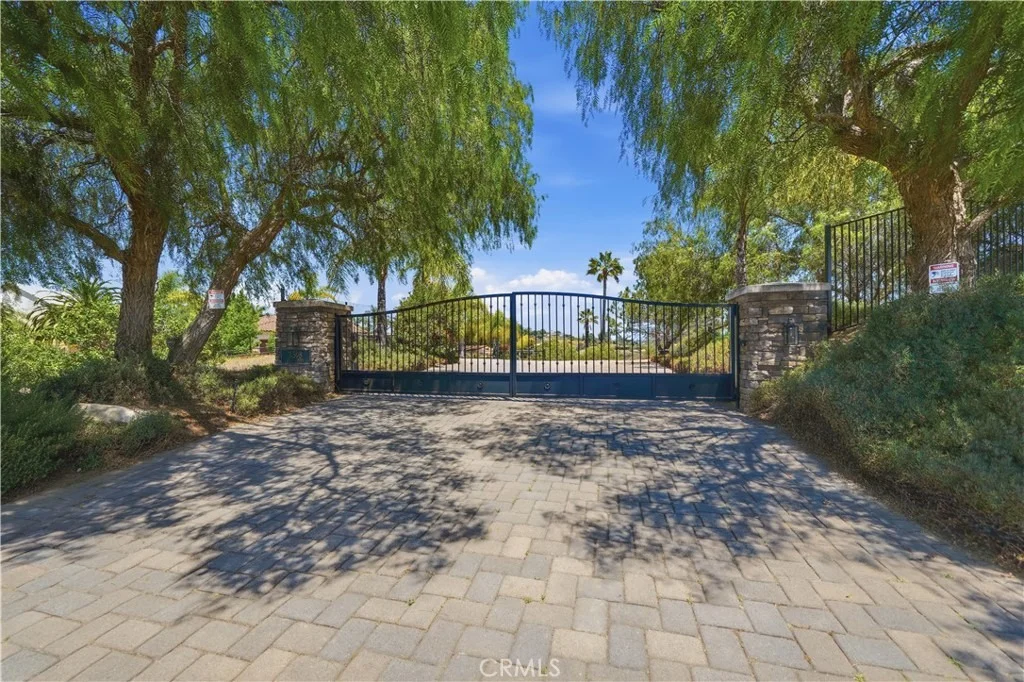 Photo of 3508 Vista Corona