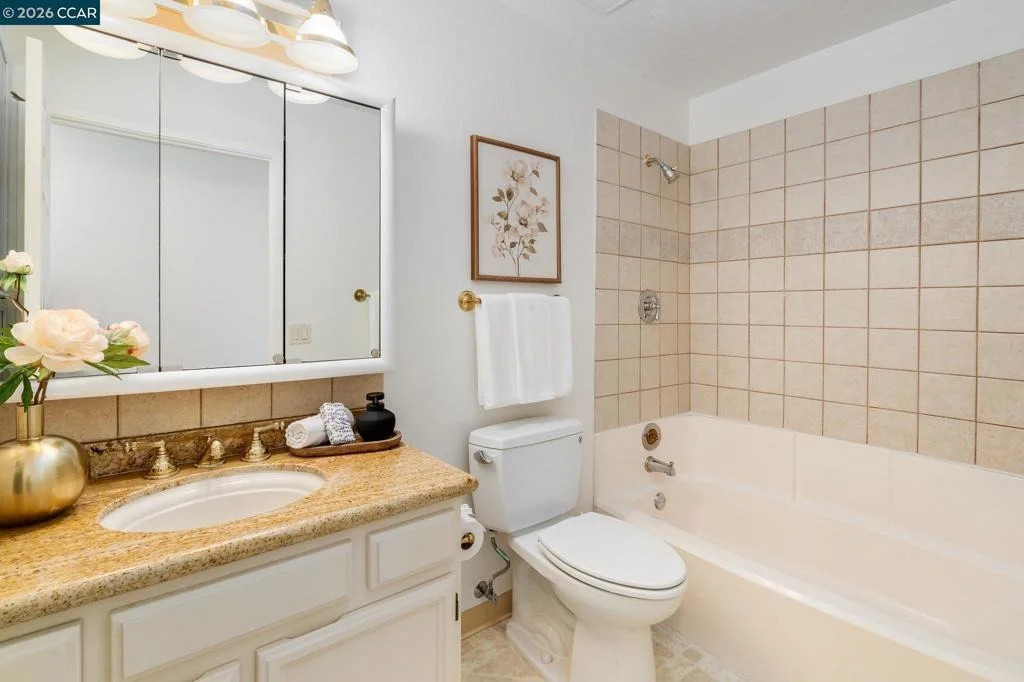 Photo of 7591 Northland Pl