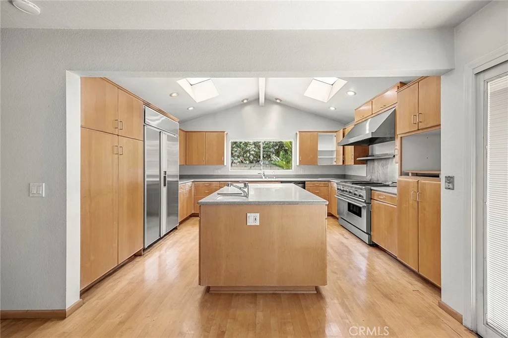 Photo of 5812 Crestview